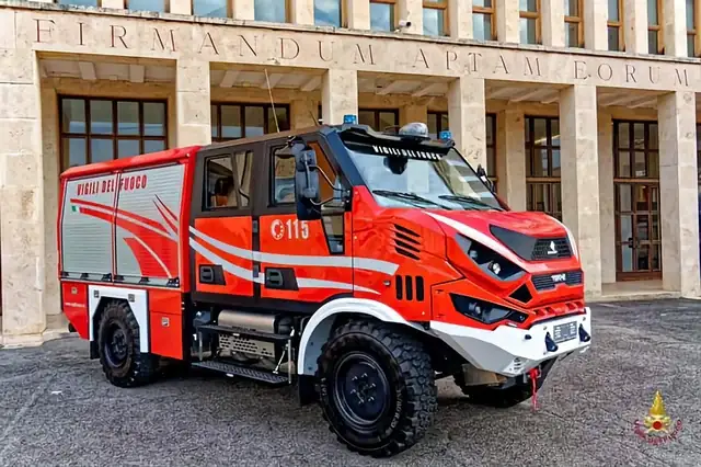 Tài Xế Việt Bị Phạt Bao Nhiêu Khi Xe Ô Tô Cản Đường Xe Cứu Hỏa?