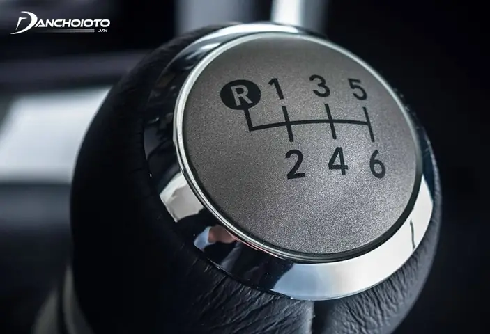Hướng Dẫn Lùi Xe Số Sàn