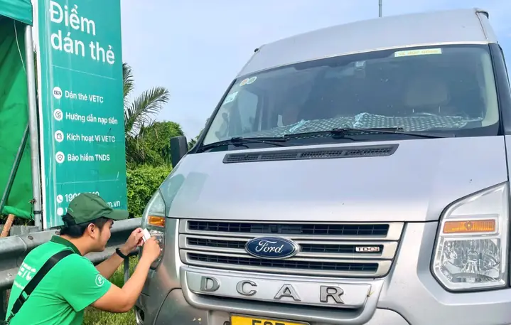 2,8 Triệu Chủ Xe Ôtô Chưa Chuyển Đổi Tài Khoản Giao Thông Trước Hạn 1/10 - Ảnh 2.