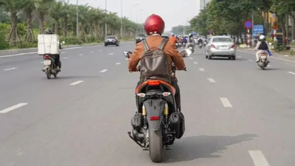 Xe Chưa Có Biển Số Có Được Lưu Thông Không?