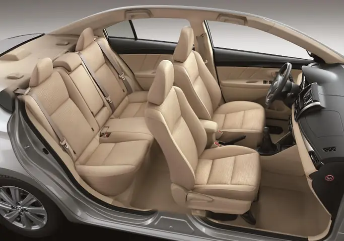 Xe 4 Chỗ Chở Được Mấy Người?