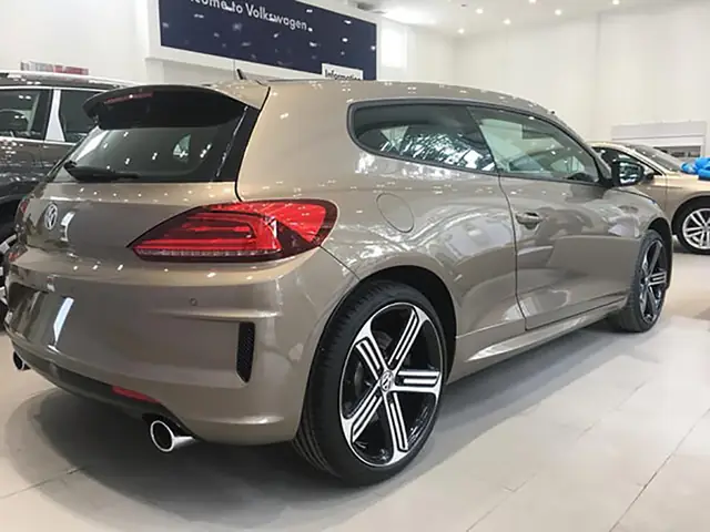 Đầu Volkswagen Scirocco 2020