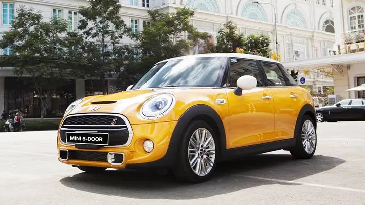 Mini Cooper Cũ Được Rao Bán Với Mức Giá 400-500 Triệu Đồng Mini Cooper Cũ Được Rao Bán Với Mức Giá 400-500 Triệu Đồng