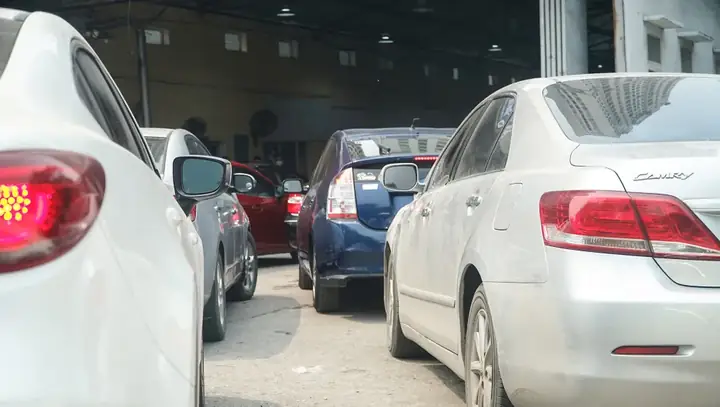 Hiểu Thế Nào Về Thông Tin Hà Nội Và Tp.hcm Cấm Xe Ô Tô Sản Xuất Trước Năm 2017?