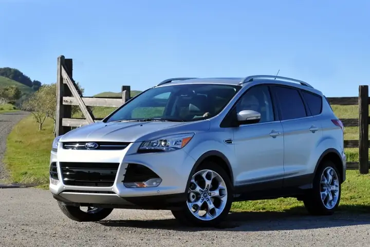 Giới Thiệu Chung Xe Ô Tô Lướt Ford Escape 2014 Lâm Đồng