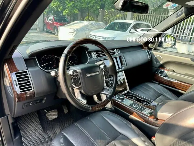 Hình Ảnh Đuôi Xe Ô Tô Cũ Land Rover Hse 2015