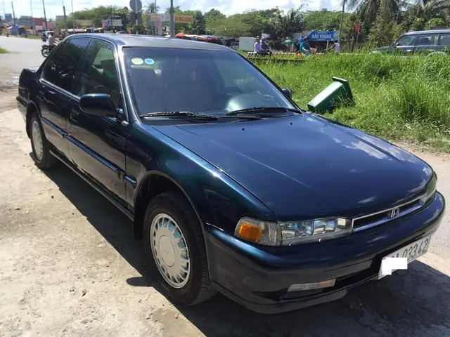 Ã Tã´ 100 Triá»u: Cã¡m Cáº£nh Khá» Chá»§ Vá»«a Äi Vá»«a Sá»­a