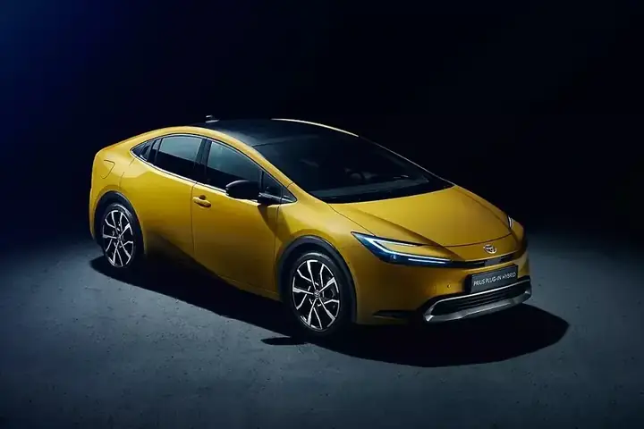 Xu Hướng Mua Xe Ô Tô Tại Việt Nam Trong Năm 2025