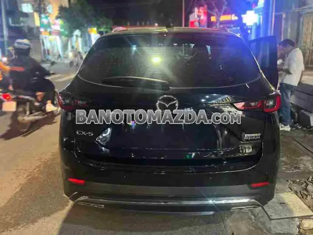 Bán Mazda Cx5 Premium 2.0 At, Màu Đen, Máy Xăng, 2024