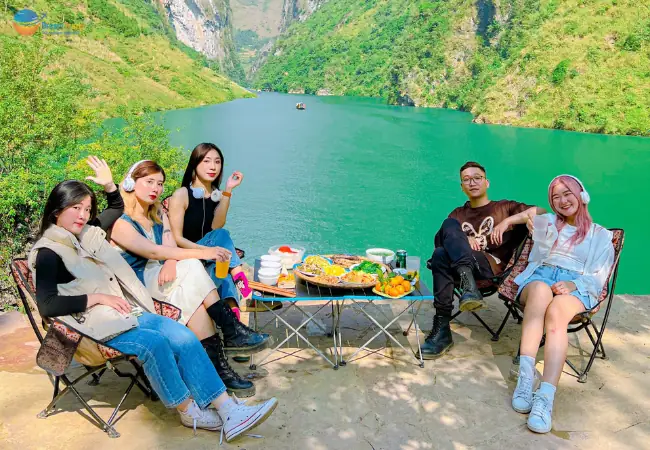 Xe Ô Tô Đi Hà Giang Chiều Thứ 6