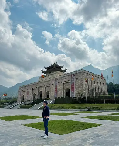 Xe Ô Tô Đi Yên Tư