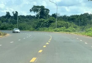 Dung Xe O To Tren Doan Duong Cong Tam Nhin Bi Che Khuat Se Bi Xu Phat Nhu The Nao? - Hinh Anh 1