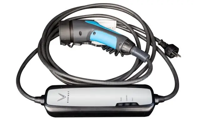 3. Bộ Sạc Di Động Theo Xe Công Suất 2,2 Kw#