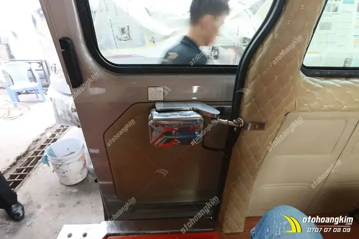 Thiết Lập Cửa Lùa Độ Nội Thất Ford Tourneo