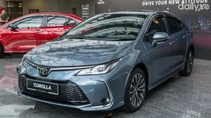 #2. Toyota Altis Giá Từ 725 Triệu