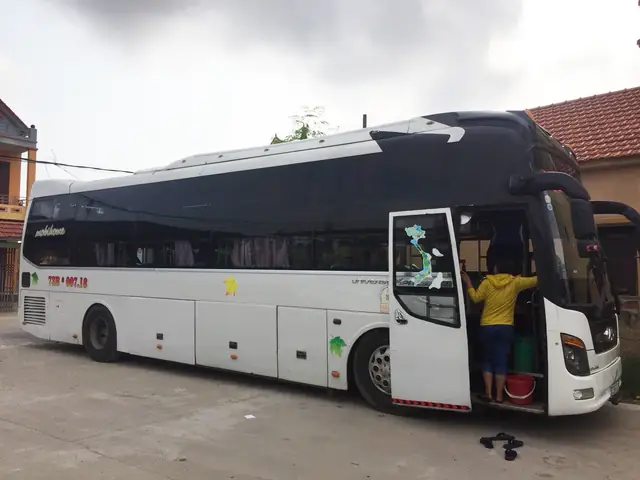 Xe Ô Tô Giường Nằm Ba Hai