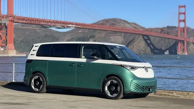 Xe Ô Tô Hai Cầu Có Tốn Xăng Không? Phân Tích Chuyên Sâu Từ Kỹ Sư