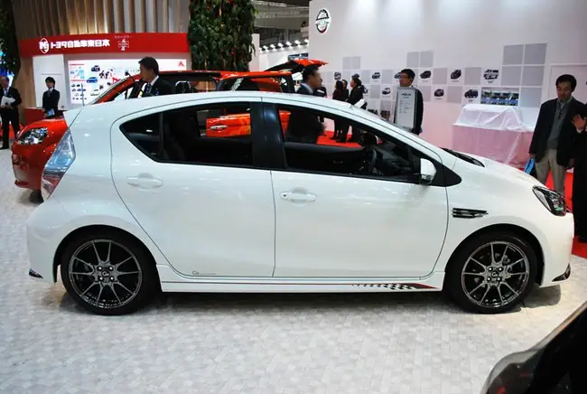 Xe Ô Tô Hàn Quốc Aqua: Có Mẫu Xe Này Thực Sự Tồn Tại?