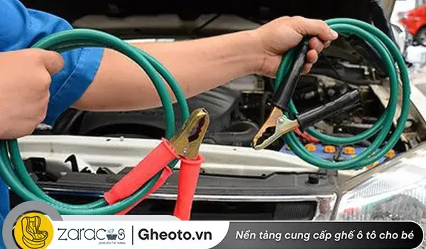 Cách Khởi Động Xe Số Tự Động Khi Hết Bình Ắc Quy Bằng Bộ Kích Bình