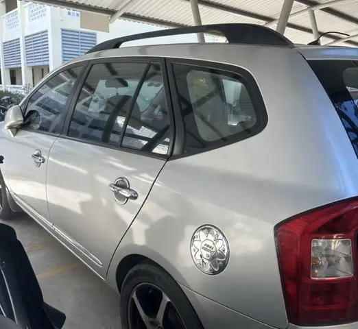 Xe Ô Tô Dùng Chung 07 Chỗ Ngồi; Nhãn Hiệu Kia Carens; Biển Kiểm Soát 92e-0959; Màu Sơn: Bạc; Số Khung: Rnyfg52129c005338; Số Máy: G4ka9h363114; Năm Sản Xuất/sử Dụng: 2009