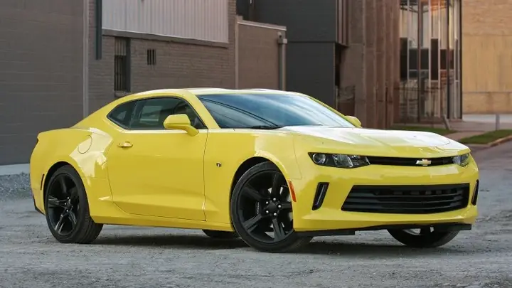 Xe 2 Cua Gia Re O My Anh 1