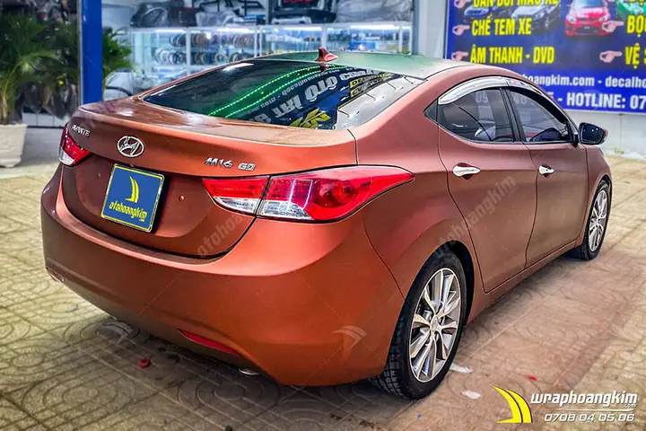 Lợi Ích Khi Dán Đổi Màu Nâu Mờ Hyundai Avante