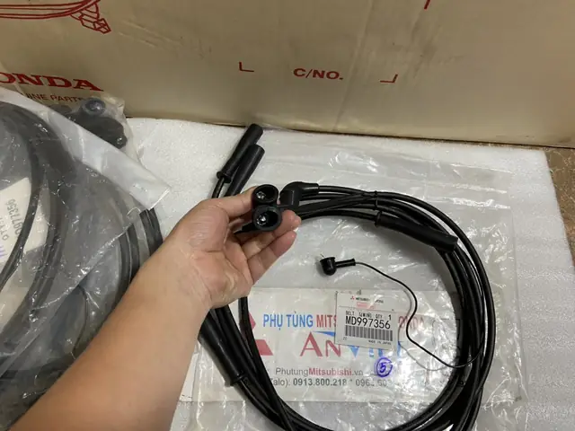 Một Số Lưu Ý Khi Chọn Mua Dây Cao Áp Xe Mitsubishi Jolie 2001-2002 Chế Hòa Khí Hàngchính Hãng: