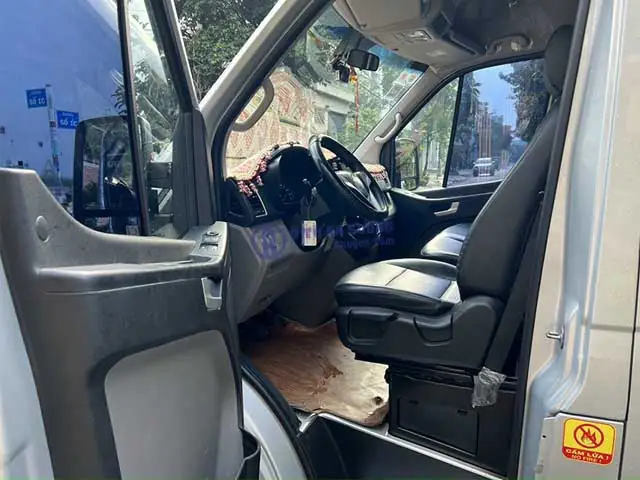 Nội Thất Hyundai Solati 16 Chỗ