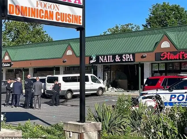 Lý Do & Giải Pháp: Xe Ô Tô Không Vào Được Tầng Hầm Chung Cư Lý Do & Giải Pháp: Xe Ô Tô Không Vào Được Tầng Hầm Chung Cư