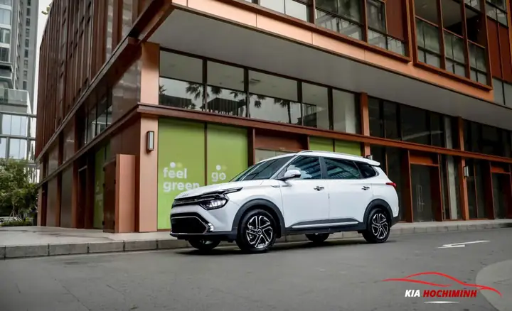 Đánh Giá Ngoại Thất Kia Carens 2025