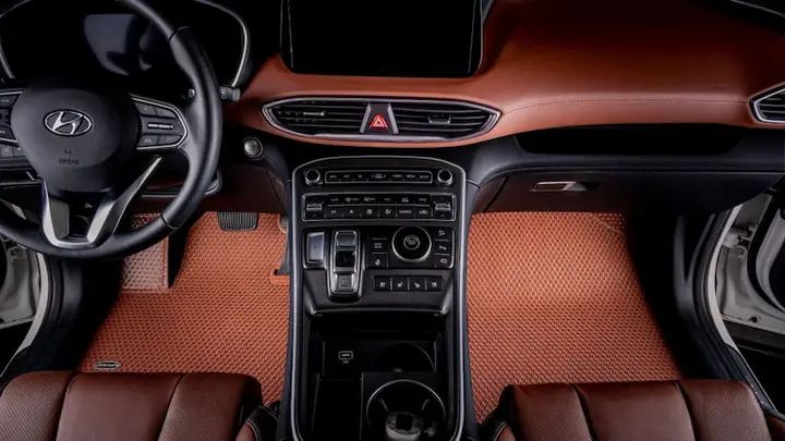 Sử Dụng Thảm Lót Sàn Ô Tô Có Tác Dụng Gì?