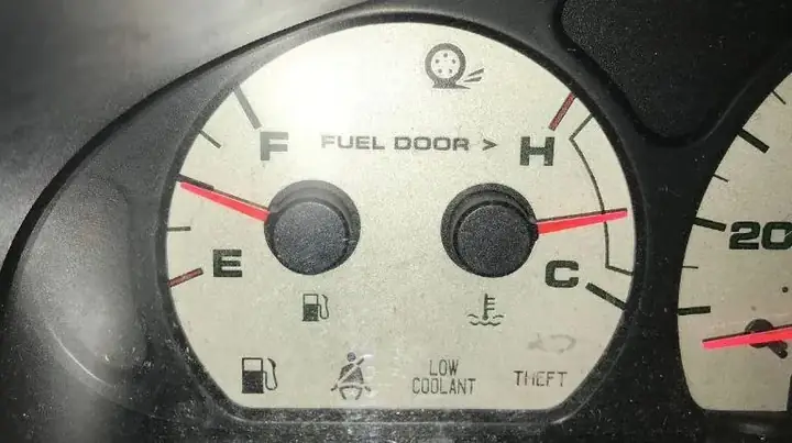 Chỉ Báo C Và H, Nằm Trên Bảng Đồng Hồ Hoặc Bảng Đồng Hồ Của Ô Tô, Hiển Thị Nhiệt Độ Động Cơ. Ảnh: Motorbiscuit.