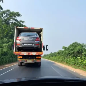 Làm Thế Nào Để Di Chuyển Thuận Tiện Đến Chợ Xe Ô Tô Ở Lào Từ Việt Nam?