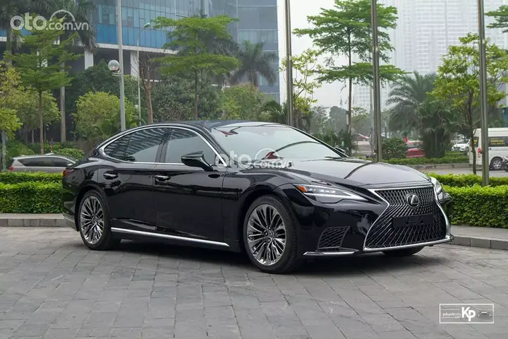 Giã¡ Xe Lexus Ls Thã¡ng 11/2025