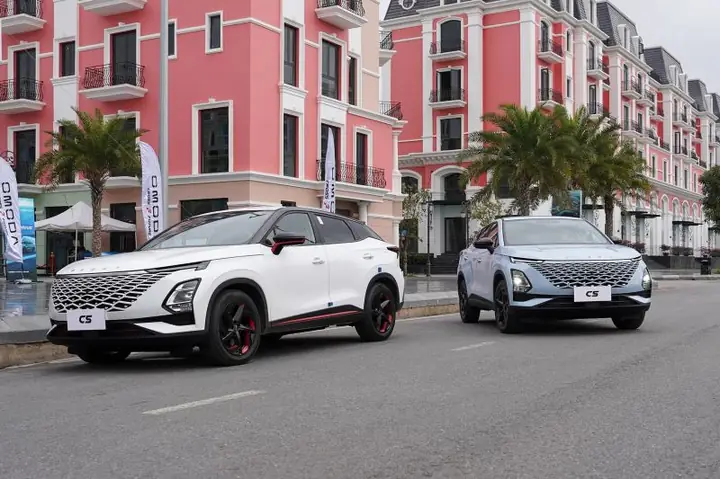 Ô Tô Trung Quốc Phân Khúc Cao Cấp Sẽ Đổ Bộ Trong Năm 2024