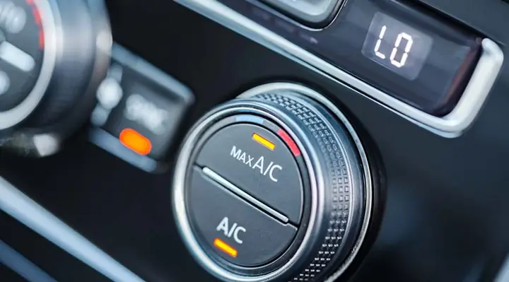 Nguyên Nhân Khiến Điều Hòa Ô Tô Không Thổi Khí Lạnh Khi Xe Đứng Yên