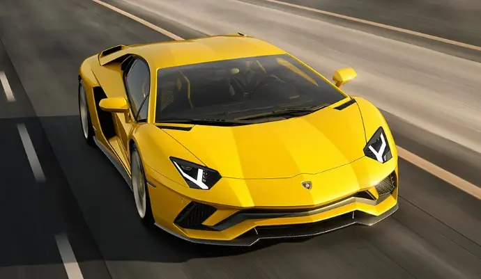 Xe Ô Tô Màu Vàng: Đặc Điểm, Ý Nghĩa Phong Thủy Và Khả Năng Giữ Giá Có Thực Sự Vượt Trội?