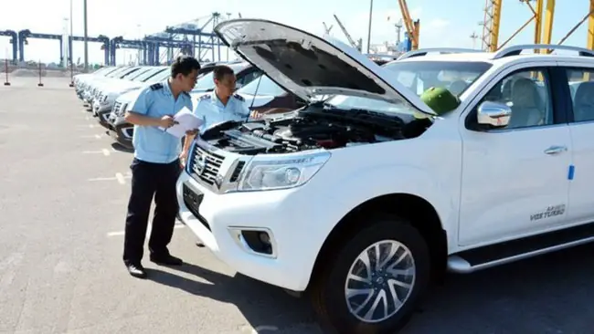 Theo Số Liệu Thống Kê Sơ Bộ Của Tổng Cục Hải Quan, Trong Tuần Từ Ngày 28/9/2018 Đến Ngày 4/10/2018, Số Lượng Ô Tô Nguyên Chiếc Các Loại Đăng Ký Tờ Khai Hải Quan Nhập Khẩu Đã Giảm 11,5% So Với Lượng Nhập Khẩu Trong Tuần Trước. Theo Số Liệu Thống Kê Sơ Bộ Của Tổng Cục Hải Quan, Trong Tuần Từ Ngày 28/9/2018 Đến Ngày 4/10/2018, Số Lượng Ô Tô Nguyên Chiếc Các Loại Đăng Ký Tờ Khai Hải Quan Nhập Khẩu Đã Giảm 11,5% So Với Lượng Nhập Khẩu Trong Tuần Trước.