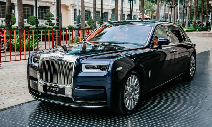 Giá Xe Rolls-royce Phantom