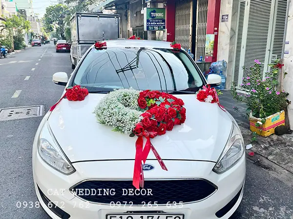 Vì Sao Nên Thuê Hoa Giả Trang Trí Xe Cưới? Vì Sao Nên Thuê Hoa Giả Trang Trí Xe Cưới?