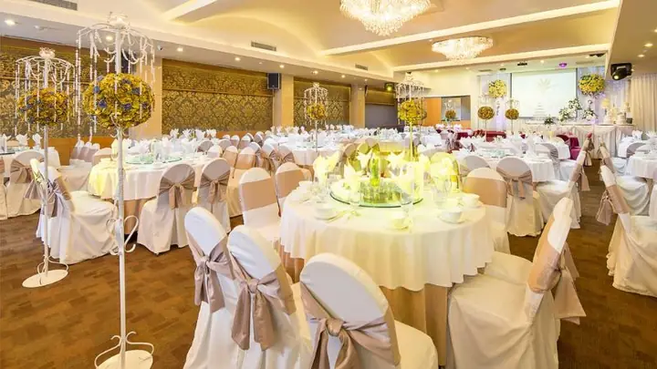 Nhà Hàng Tiệc Cưới Bách Việt