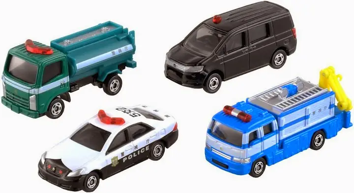 Chiếc Xe Cảnh Sát Tomica Thật Đẹp Mắt