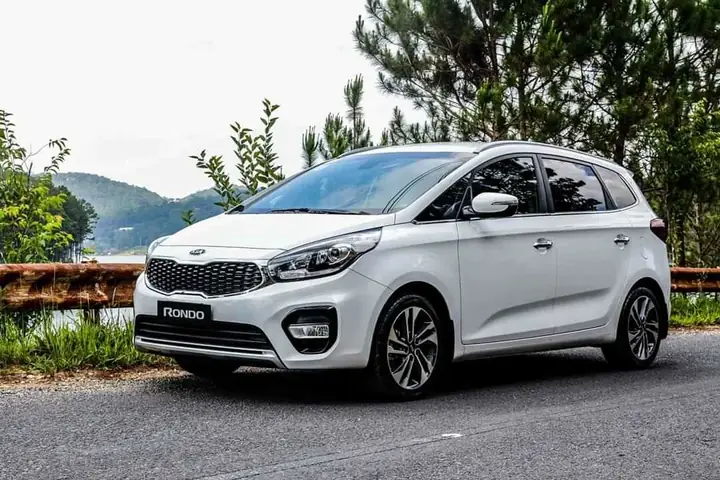 Xe 7 Chỗ Mpv Cũ