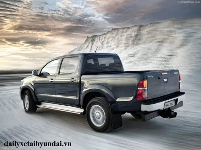 Kinh Nghiệm Mua Xe Ô Tô Hyundai Cũ: Chọn Dòng Xe Nào Bền, An Toàn?