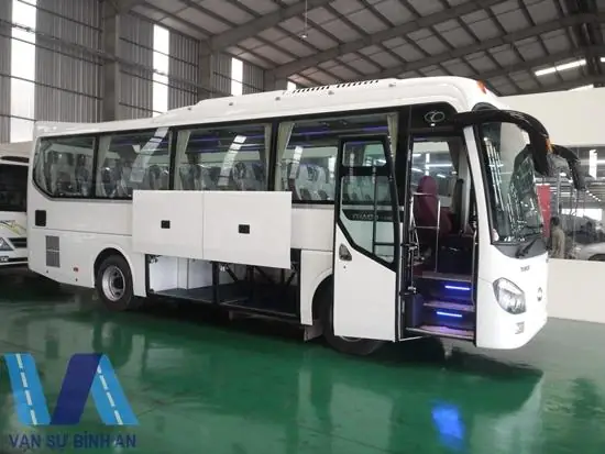 Thuê Xe 35 Chỗ Thaco Town Tại Vạn An – An Tâm Vi Vu Mọi Nẻo Đường!