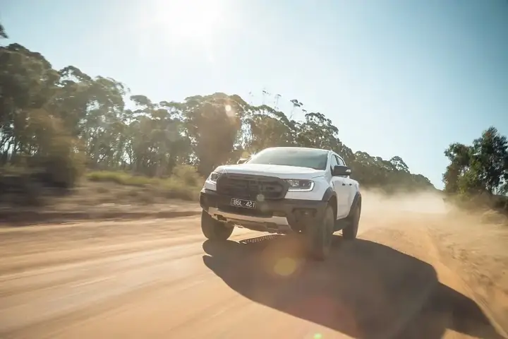 Kỹ Năng Lái Ô Tô Leo Núi An Toàn Cần Nắm