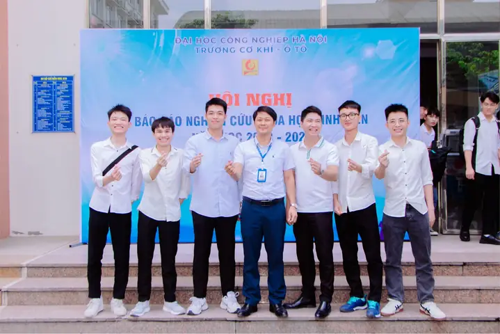 Cùng “chiêm Ngưỡng” Những Sáng Tạo Khoa Học Có 1 Không 2 Của Sinh Viên Trường Cơ Khí – Ô Tô, Hội Đồng Cnkt Ô Tô