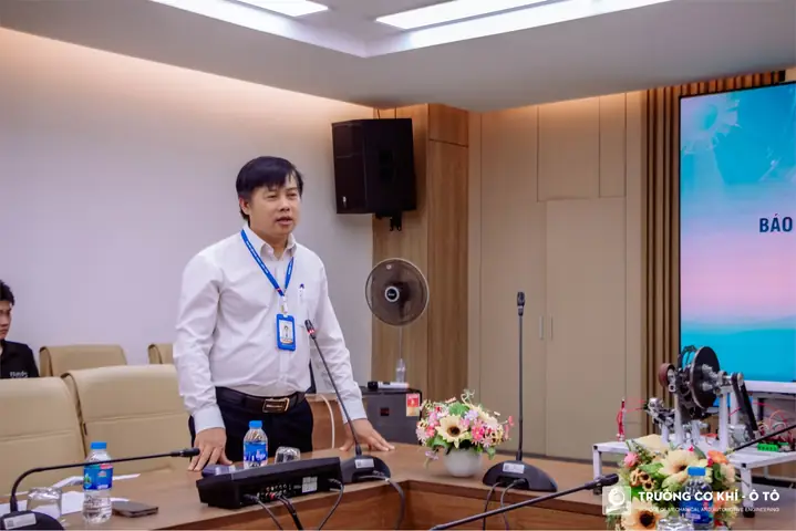 Cùng “chiêm Ngưỡng” Những Sáng Tạo Khoa Học Có 1 Không 2 Của Sinh Viên Trường Cơ Khí – Ô Tô, Hội Đồng Cnkt Ô Tô