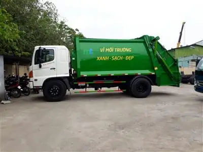 Xe Ép Rác Hino Fg Có Tải Trọng Hàng Hóa 7 Tấn Sử Dụng Động Cơ J08e - Ug, Diesel 4 Kỳ, 6 Xy Lanh Thẳng Hàng, Tuabin Tăng Nạp Và Kết Làm Mát Khí Nạp, Phun Nhiên Liệu Trực Tiếp. Làm Mát Bằng Nước.