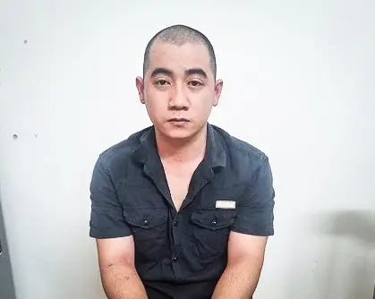 Thanh Niên Lao Xe Hơi Vào Quán Nhậu Tông Chết Người Khai Gì?- Ảnh 1.